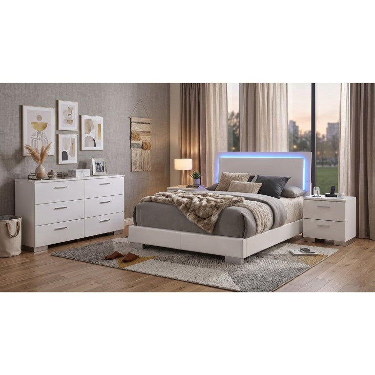 English Elm Zephyr Queen Bedroom Set with LED Headboard Gloss Lacquer Finish and Chrome Accents B2777S00599