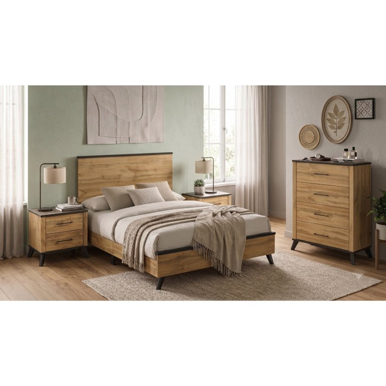 English Elm Kingsley Two-Tone Pine Queen Bedroom Set with Matte Black Hardware for Modern Farmhouse B2777S00635