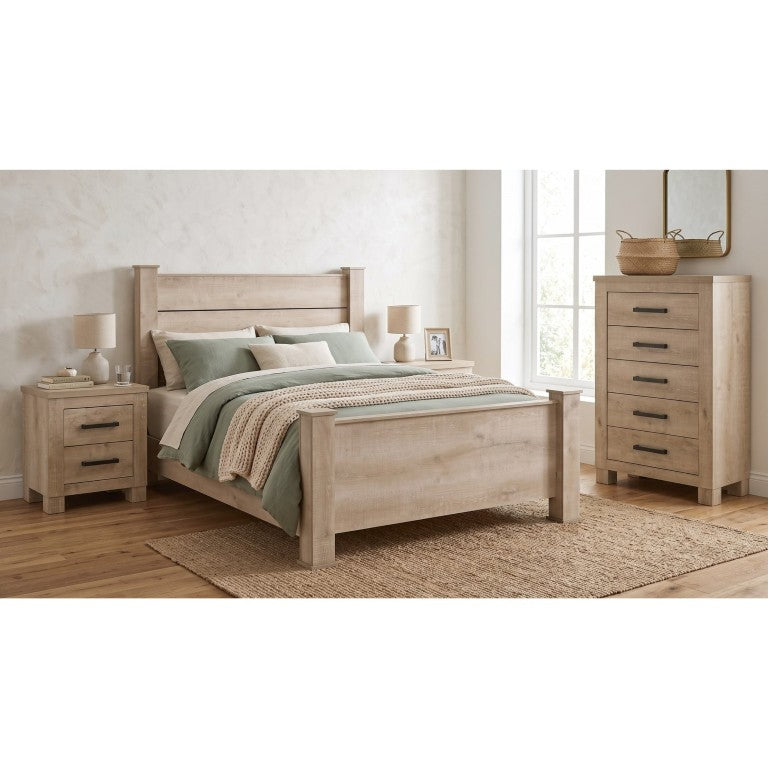 English Elm Oliver Weathered Oak King Bedroom Set with Plank Headboard and Bronze Hardware B2777S00710