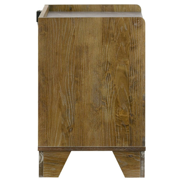 English Elm Millbrook Queen Bedroom Set with Bookcase Headboard Oak Grain Finish and USB Charging B2777S00821