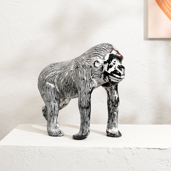 English Elm Decorative Cast Aluminum Gorilla Statue Blackwash Finish Bold Wildlife Art Sculpture B346P324834