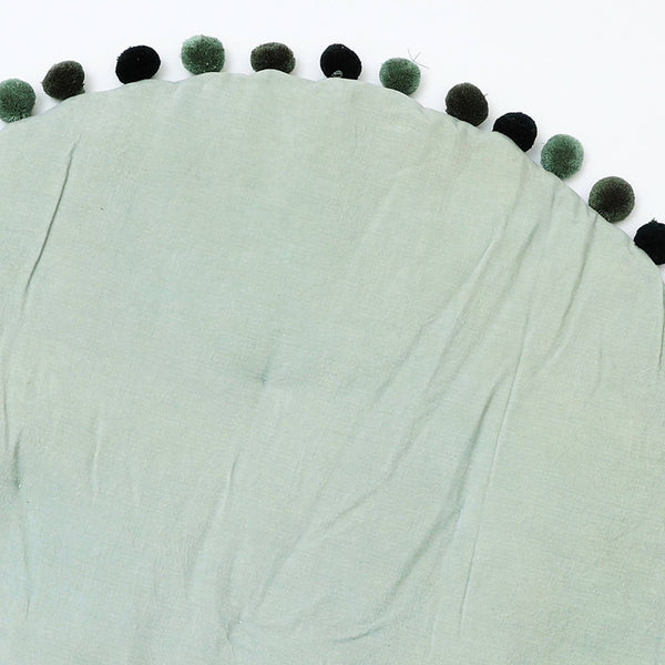 English Elm Cotton Velvet Round Playmat with Pom Trim for Nursery and Playroom Floors B346P392323