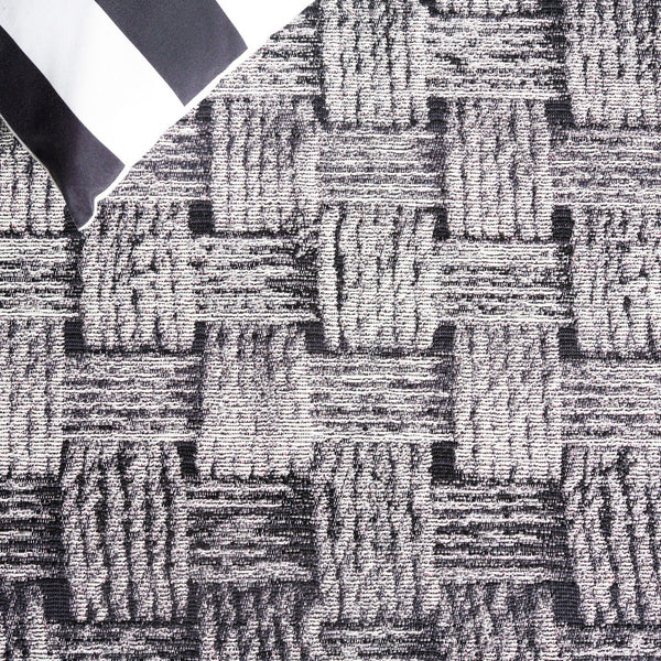 Safavieh Barbados 557 Power Loomed Indoor / Outdoor Rug Black / Ivory BAR557Z-9