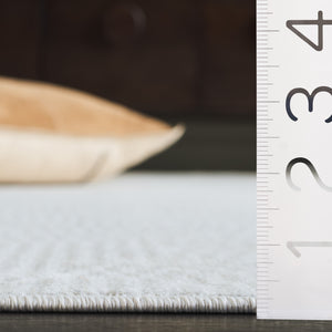 Safavieh Bayside Modern Runner Rug - Timeless Ivory And Grey Design For Elegant Home Décor And Comfort Ivory ,Light Grey Polyester Bay136b-5