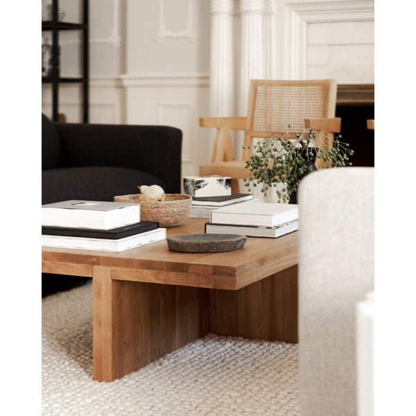 Moe's Home Folke Coffee Table - Exquisite Solid Oak Design Enhancing Your Living Space With Artisanal Elegance Natural Solid Oak Bc-1116-24
