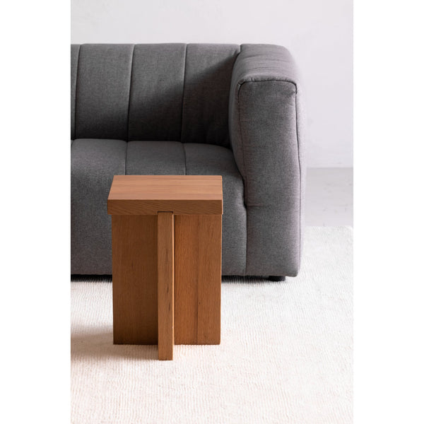 Moe's Home Folke Side Table - Exquisite Solid Oak Craftsmanship With Unique Woodgrain, Perfect For Any Space Natural Solid Oak Bc-1118-24