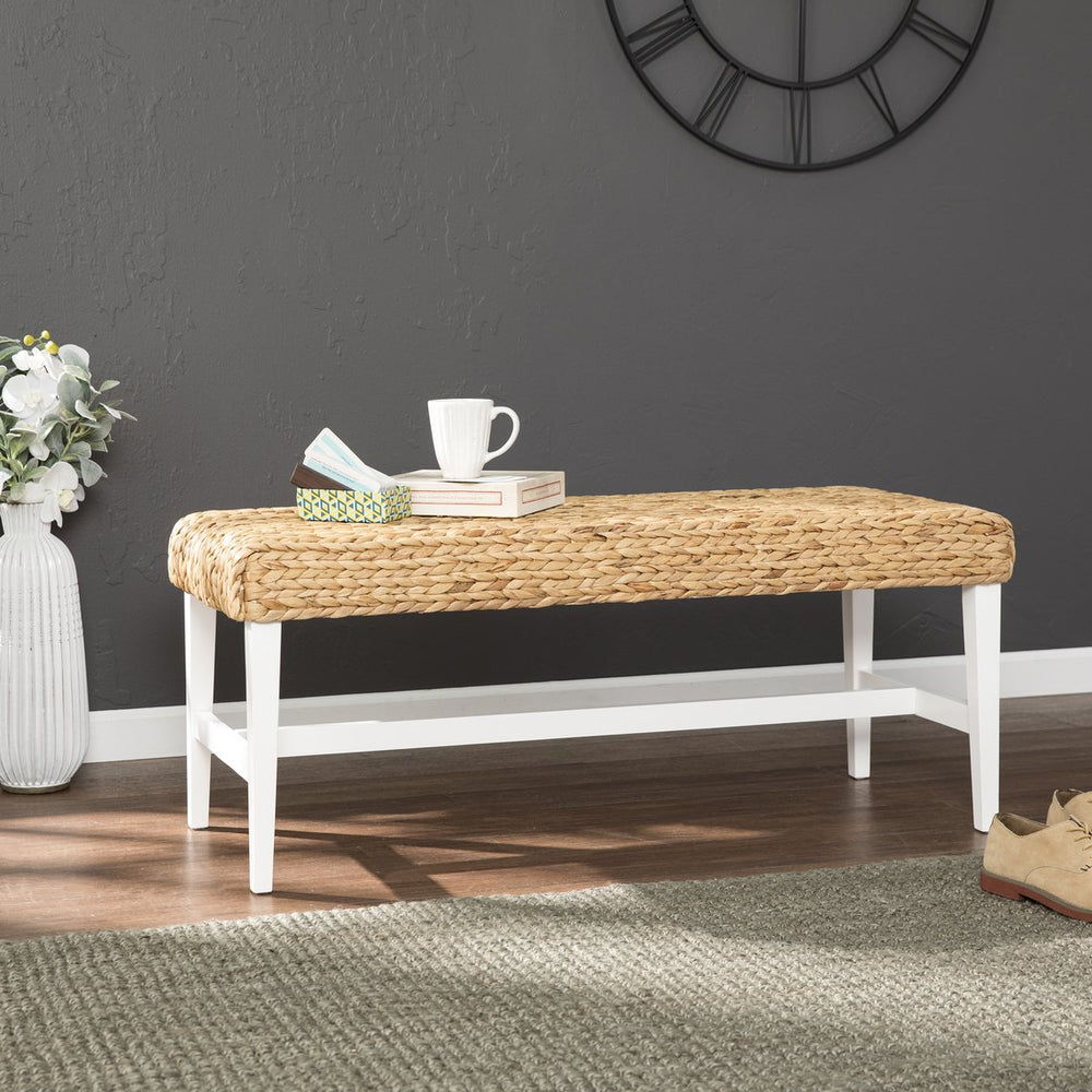 Safavieh Standerson Handwoven Water Hyacinth Bench Coastal Minimalist Pine Frame Entryway Accent WHITE BC0257