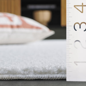 Safavieh Boucle Elegant Large Runner Area Rug - Luxurious Plush Comfort, Durable Construction, Washable Design Ivory Polyester Bcl100a-57