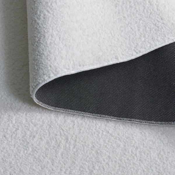 Safavieh Boucle Stylish Power Loomed Rug In Elegant Ivory - Durable, Washable, And Slip-resistant Design Ivory Polyester Bcl100a-8