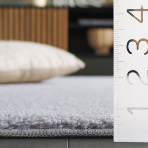 Safavieh Boucle Elegant Large Runner Area Rug - Luxurious Plush Comfort, Durable Construction, Washable Design Grey Polyester Bcl100f-57