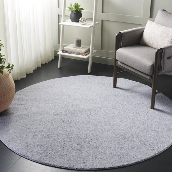 Safavieh Boucle Elegant Large Runner Area Rug - Luxurious Plush Comfort, Durable Construction, Washable Design Grey Polyester Bcl100f-6r