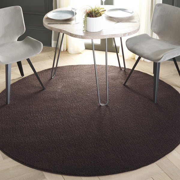 Safavieh Boucle Elegant Large Runner Area Rug - Luxurious Plush Comfort, Durable Construction, Washable Design Brown Polyester Bcl100t-6r