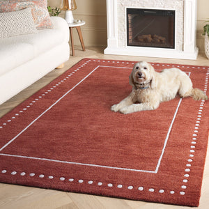 Safavieh Bella Hand-Tufted Wool Round Rug In Red With Ivory Border — 3/8" Low Pile, Geometric Accent Piece 5'-0" x 5'-0" BEL151Q-5R