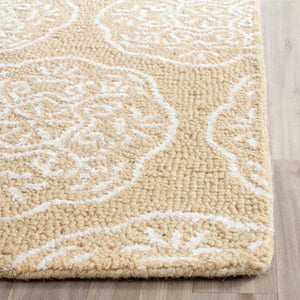 Safavieh Bella Hand Tufted  Rug Beige / Ivory BEL711A-2