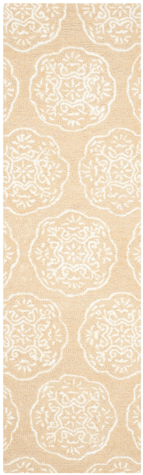 Safavieh Bella Hand Tufted  Rug Beige / Ivory BEL711A-2