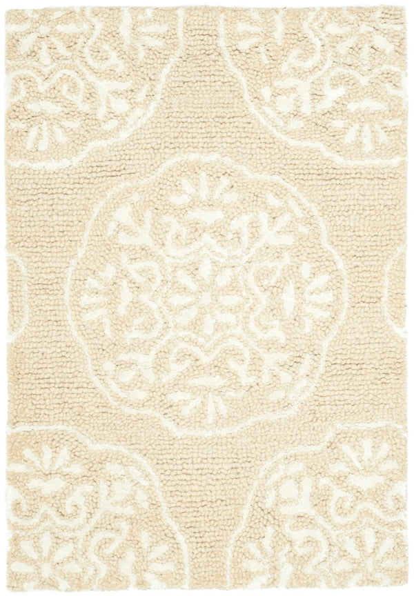 Safavieh Bella Hand Tufted  Rug Beige / Ivory BEL711A-2