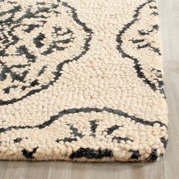 Safavieh Bella Hand Tufted  Rug Ivory / Charcoal BEL711D-2