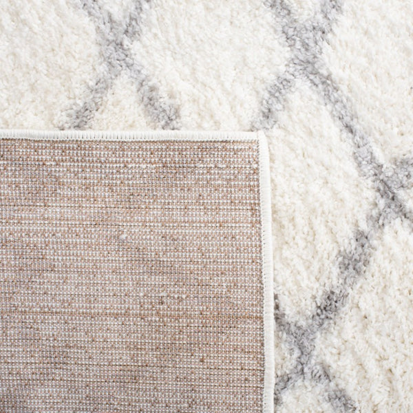 Safavieh Berber Shag Ivory Diamond Jute Blend Plush Area Rug for Living and Dining Rooms BER165F-10