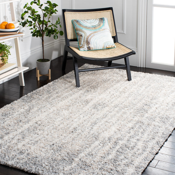 Safavieh Berber Shag Area Rug - Luxurious Power Loomed Design For Elegant Home Decor And Lasting Comfort Grey ,Ivory Polypropylene Pile Ber416f-6