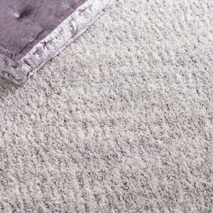 Safavieh Berber Round Area Rug - Luxurious Modern Shag In Ivory And Beige, Perfect For Cozy Living Spaces Grey ,Ivory Polyester Pile Ber563g-210