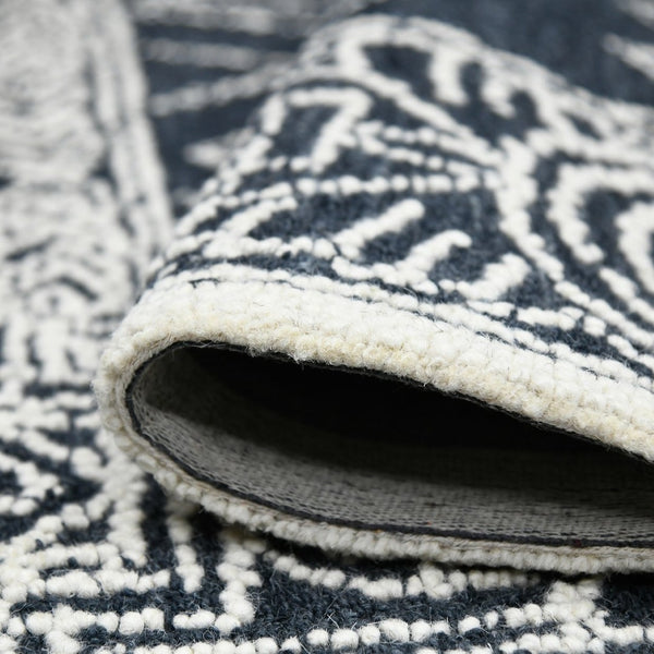 Amer Rugs Berlin Farmhouse Geometric Hand-hooked Wool Area Rug – Trendy Style For Timeless Home Elegance Charcoal,White Wool Ber60203