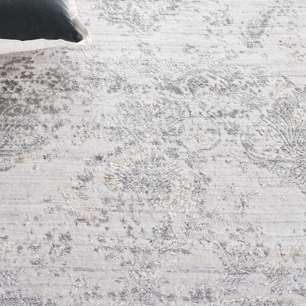 Safavieh Bedford Luxurious Area Rug - Elegant Beige And Gold Design, Perfect For Home Décor And Style Beige ,Light Green 60% Viscose,20% Wool,And 20% Cotton Bfd102y-9