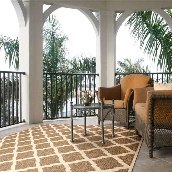 Safavieh Beach House 122 PowerLoomed Indoor / Outdoor Rug Beige / Cream BHS122D-8