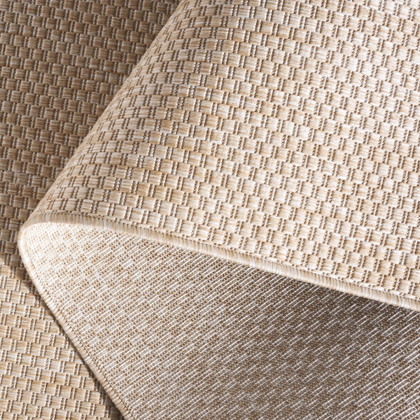 Safavieh Beach House 260b Stylish Runner Rug For Elegant Spaces - Durable, Soft, And Versatile Décor Solution Natural 85% Polypropylene,15% Polyester Bhs260b-5