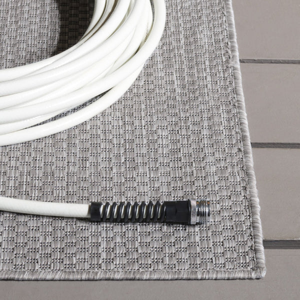 Safavieh Beach House 260b Stylish Runner Rug For Elegant Spaces - Durable, Soft, And Versatile Décor Solution Grey 85% Polypropylene,15% Polyester Bhs260f-4