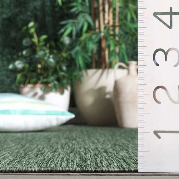 Safavieh Beach House Solid Neutral Low Pile Rug for Large Living Spaces Polypropylene Blend Green 3'-0" x 5'-0" BHS260Y-3