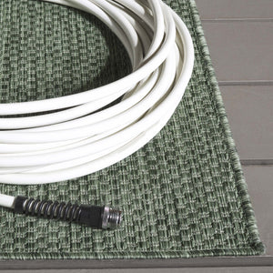 Safavieh Beach House 260b Stylish Runner Rug For Elegant Spaces - Durable, Soft, And Versatile Décor Solution Green 85% Polypropylene,15% Polyester Bhs260y-5