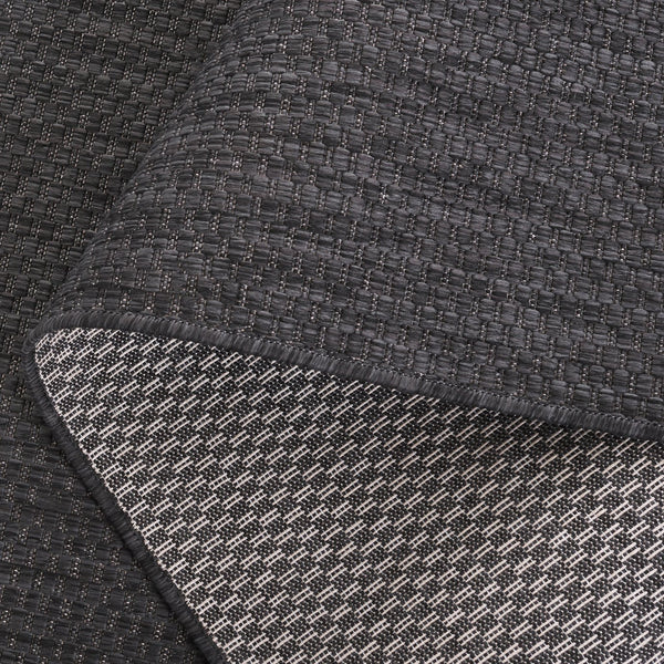 Safavieh Beach House 260b Stylish Runner Rug For Elegant Spaces - Durable, Soft, And Versatile Décor Solution Black 85% Polypropylene,15% Polyester Bhs260z-5