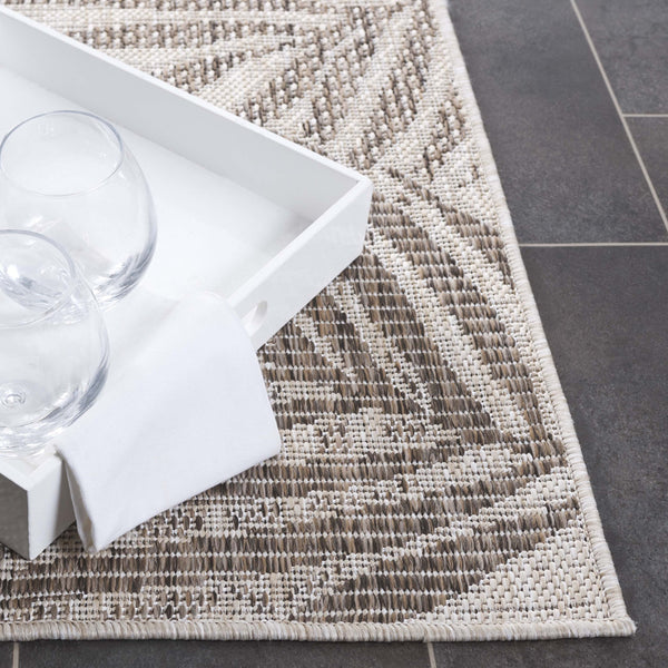 Safavieh Beach House 262b Luxurious Beige/Brown Area Rug – Perfect For Coastal Décor & Comfort Style Beige ,Brown 85% Polypropylene,15% Polyester Bhs262b-5