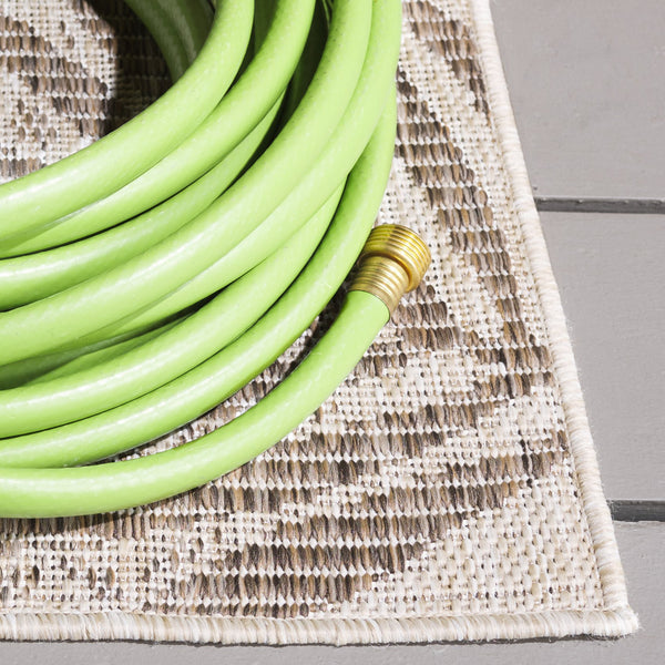 Safavieh Beach House 262b Luxurious Beige/Brown Area Rug – Perfect For Coastal Décor & Comfort Style Beige ,Brown 85% Polypropylene,15% Polyester Bhs262b-5