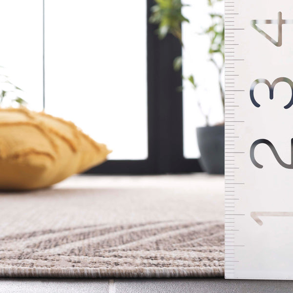 Safavieh Beach House 262b Luxurious Beige/Brown Area Rug – Perfect For Coastal Décor & Comfort Style Beige ,Brown 85% Polypropylene,15% Polyester Bhs262b-5