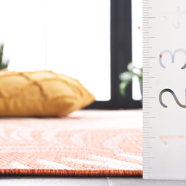 Safavieh Beach House Elegant Indoor/Outdoor Area Rug - Stylish, Durable, And Perfect For Coastal Living Spaces Orange ,Ivory 85% Polypropylene,15% Polyester Bhs264p-26