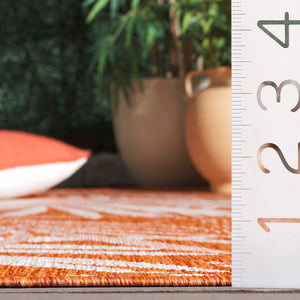 Safavieh Beach House Elegant Indoor/Outdoor Area Rug - Stylish, Durable, And Perfect For Coastal Living Spaces Orange ,Ivory 85% Polypropylene,15% Polyester Bhs264p-26