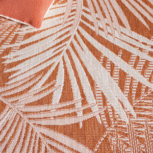 Safavieh Beach House Elegant Indoor/Outdoor Area Rug - Stylish, Durable, And Perfect For Coastal Living Spaces Orange ,Ivory 85% Polypropylene,15% Polyester Bhs264p-26