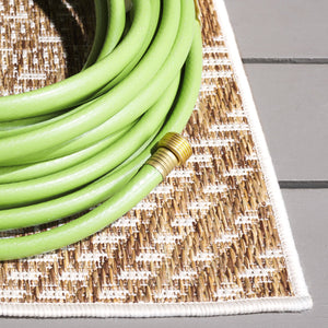 Safavieh Beach House Elegant Indoor/Outdoor Area Rug - Stylish, Durable, And Perfect For Coastal Living Spaces Brown ,Ivory 85% Polypropylene,15% Polyester Bhs264t-26