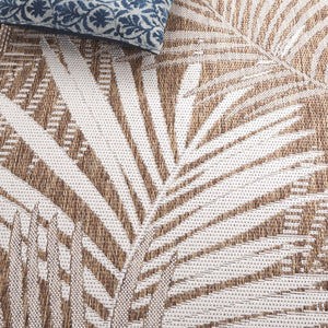 Safavieh Beach House Elegant Indoor/Outdoor Area Rug - Stylish, Durable, And Perfect For Coastal Living Spaces Brown ,Ivory 85% Polypropylene,15% Polyester Bhs264t-26