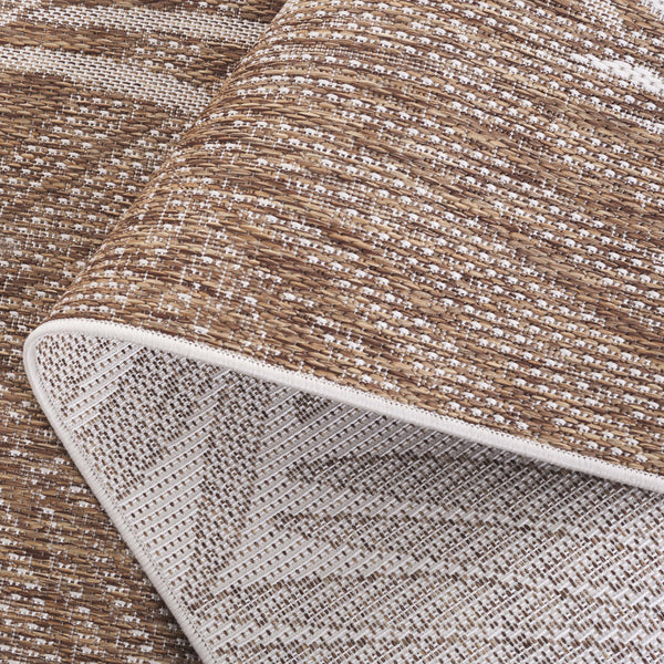 Safavieh Beach House Elegant Indoor/Outdoor Area Rug - Stylish, Durable, And Perfect For Coastal Living Spaces Brown ,Ivory 85% Polypropylene,15% Polyester Bhs264t-26