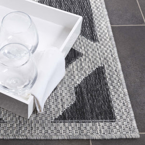 Safavieh Beach House Durable Polypropylene Runner Rug In Stylish Grey For Elegant Home Decor And Comfort Charcoal ,Grey 85% Polypropylene,15% Polyester Bhs268h-7r