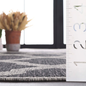 Safavieh Beach House Durable Polypropylene Runner Rug In Stylish Grey For Elegant Home Decor And Comfort Charcoal ,Grey 85% Polypropylene,15% Polyester Bhs268h-7r