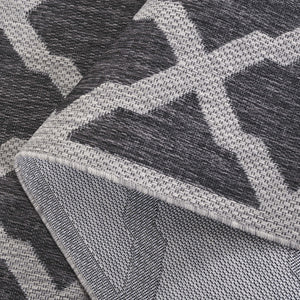 Safavieh Beach House Durable Polypropylene Runner Rug In Stylish Grey For Elegant Home Decor And Comfort Charcoal ,Grey 85% Polypropylene,15% Polyester Bhs268h-7r