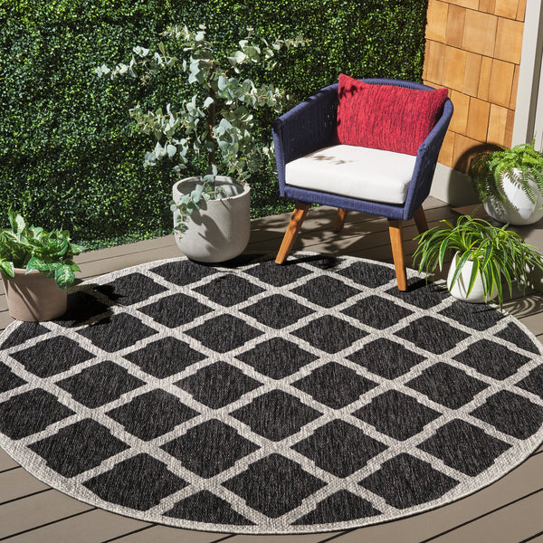 Safavieh Beach House Durable Polypropylene Runner Rug In Stylish Grey For Elegant Home Decor And Comfort Charcoal ,Grey 85% Polypropylene,15% Polyester Bhs268h-7r