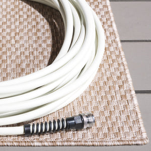 Safavieh Beach House 272b Chic Area Rug - Durable Polypropylene Blend For Stylish Home Décor And Comfort Beige 85% Polypropylene,15% Polyester Bhs272b-7sq