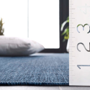 Safavieh Beach House 274m Indoor/Outdoor Area Rug - Stylish, Durable, And Perfect For Coastal Décor Spaces Blue 85% Polypropylene,15% Polyester Bhs274m-7sq