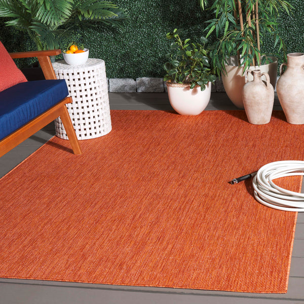 Safavieh Beach House Vibrant Indoor/Outdoor Area Rug - Luxurious, Durable, And Stylish For Any Space Orange 85% Polypropylene,15% Polyester Bhs274p-4