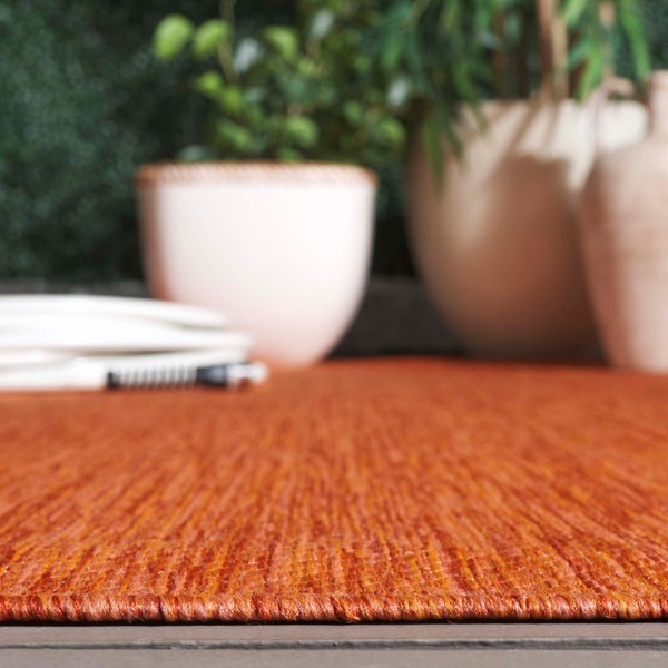 Safavieh Beach House Bold Orange Runner Rug Low Pile Polypropylene Hallway Entryway Accent 5'-3" x 5'-3" Square BHS274P-5SQ