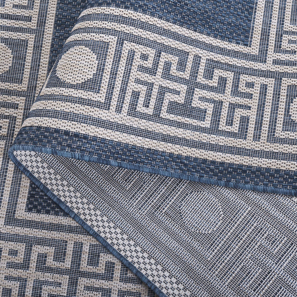 Safavieh Beach Area Rug - Timeless Blue And Ivory Design For Indoor & Outdoor Elegance, Crafted In Turkey Blue ,Ivory 85% Polypropylene,15% Polyester Bhs276m-4